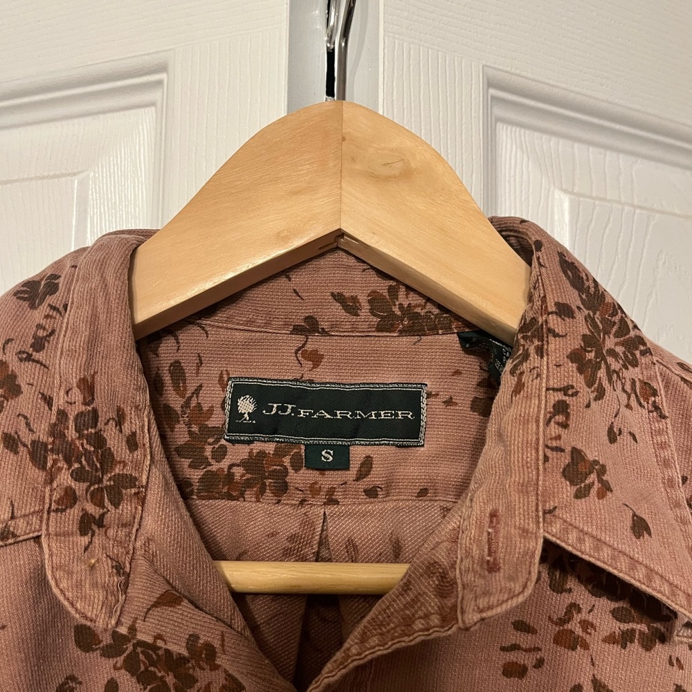 100% Cotton Women’s Button Down - Picture 3 of 5